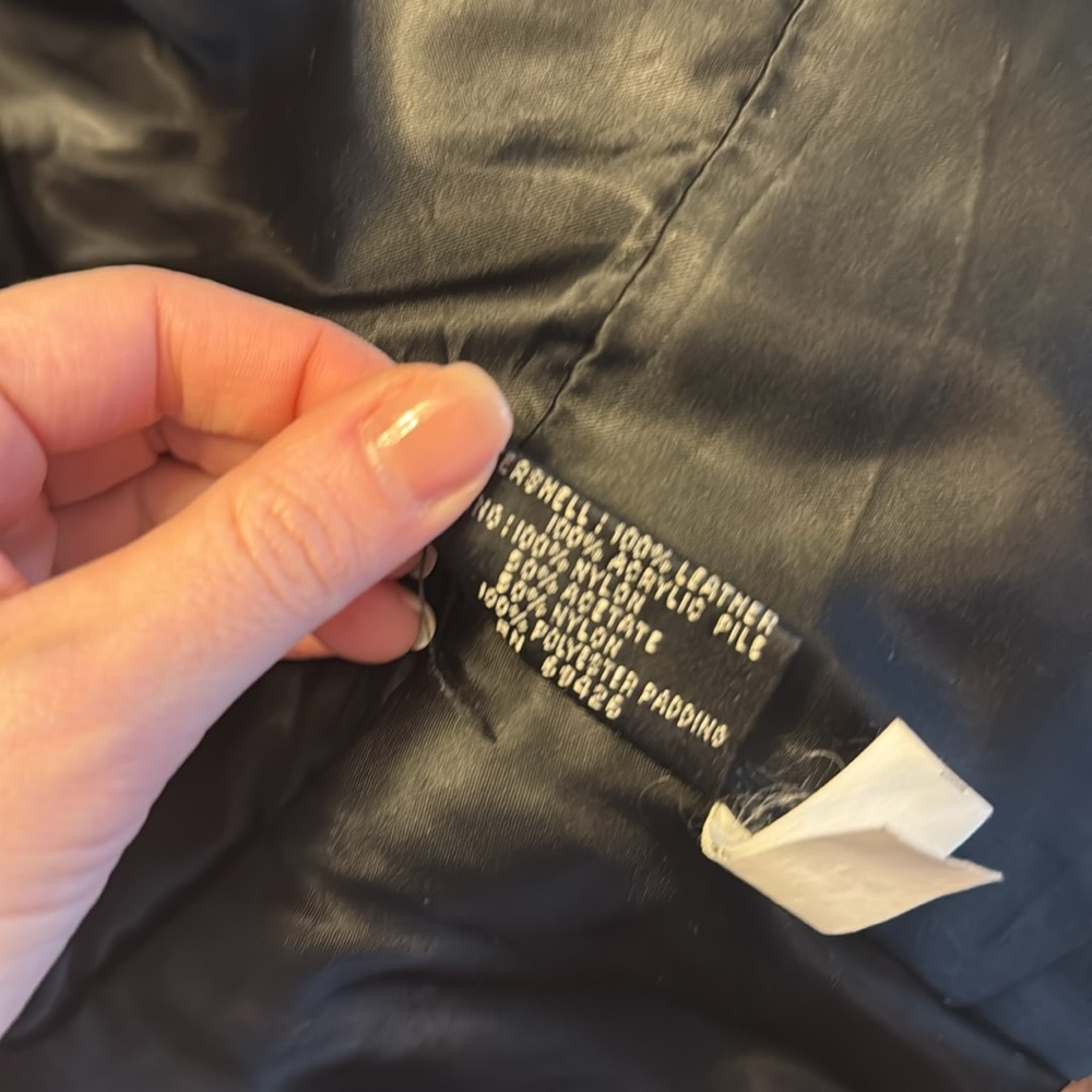 Vintage Wilson’s Belted Crop Leather Jacket and faux fur trim size large - Picture 6 of 7